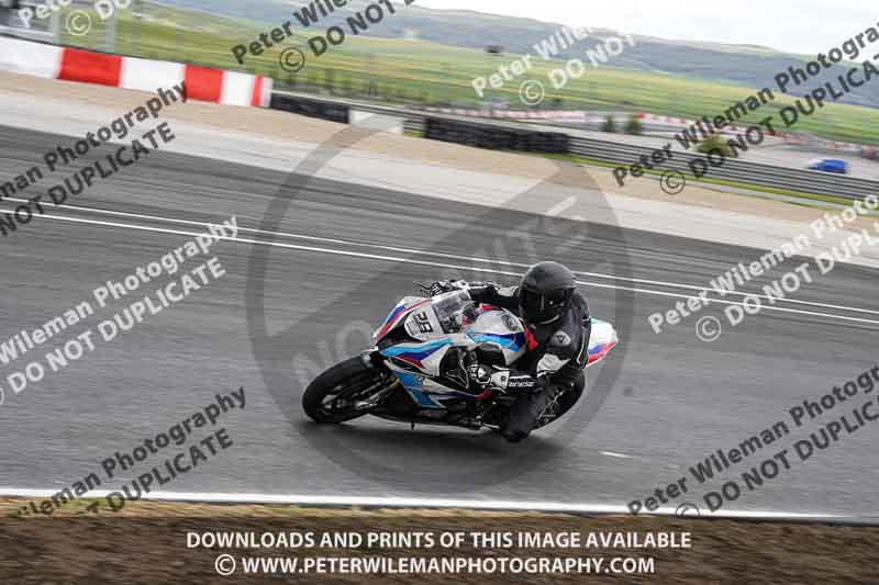 cadwell no limits trackday;cadwell park;cadwell park photographs;cadwell trackday photographs;enduro digital images;event digital images;eventdigitalimages;navarra;no limits trackdays;peter wileman photography;racing digital images;trackday digital images;trackday photos